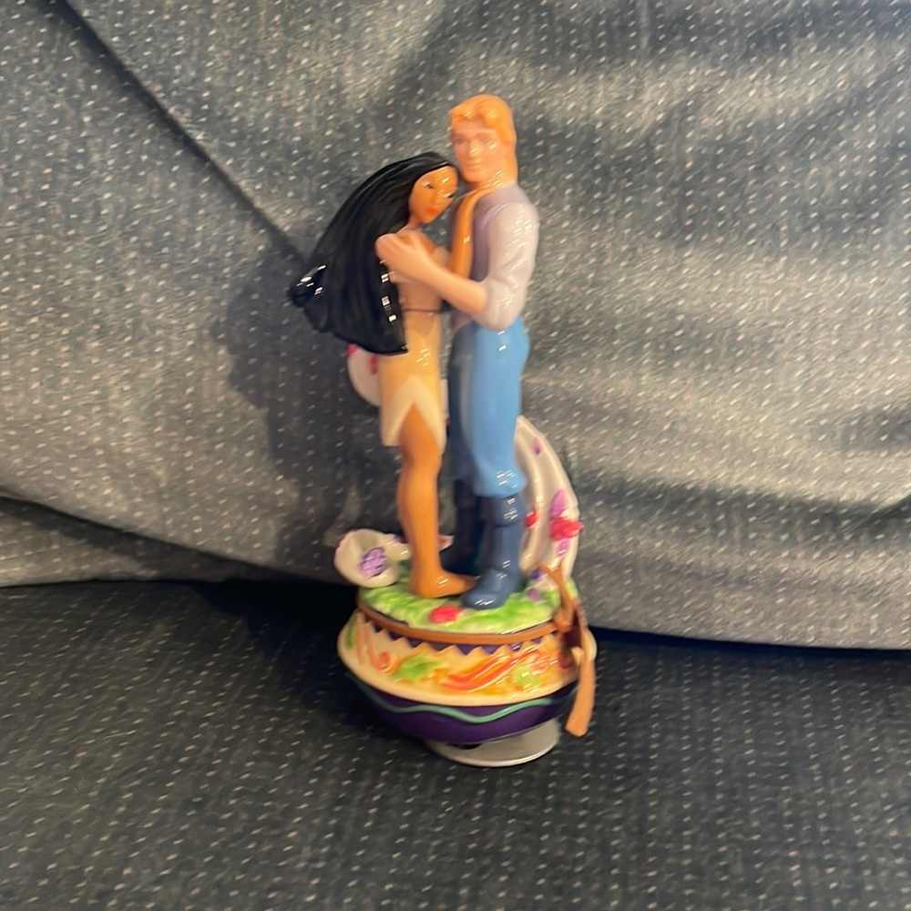 Disney Pocahontas music box, plays “Colors of the Wind”